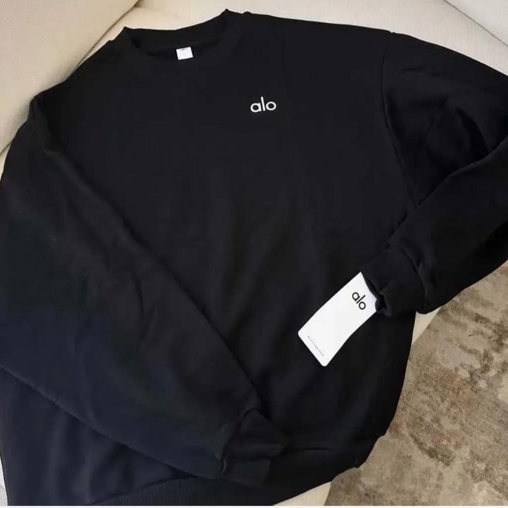 NWT Alo Yoga black crewneck sweatshirt size medium